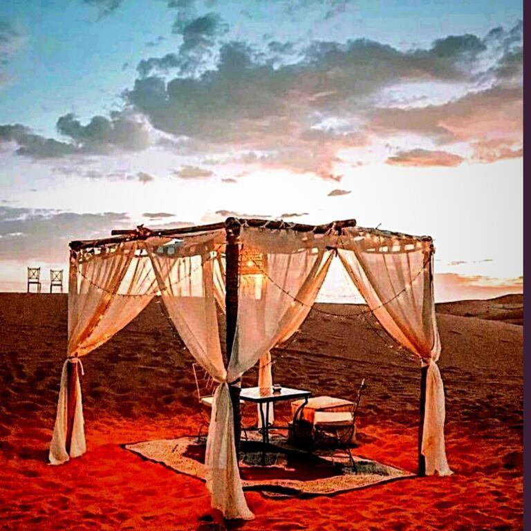 Merzouga Desert Luxury Camp エクステリア 写真